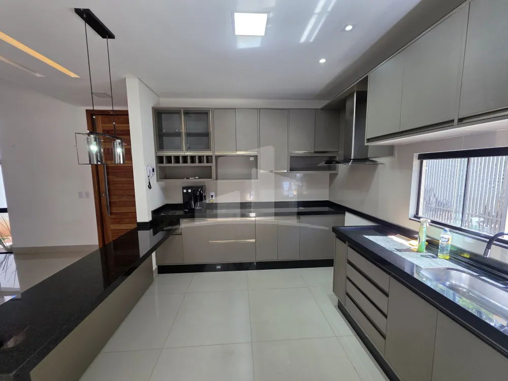 casa jardim cristhais ii 3 quartos sendo 1 su te dourados ms mariao quintana 405 5 2025 05 14